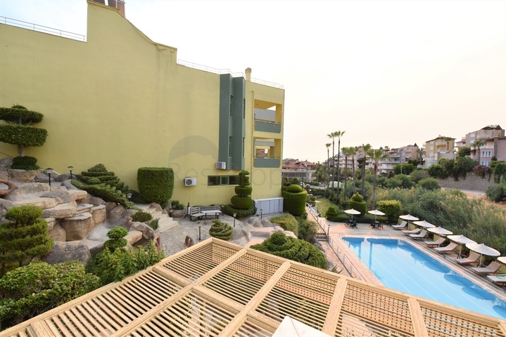 Меблированная вилла в шаговой доступности от моря