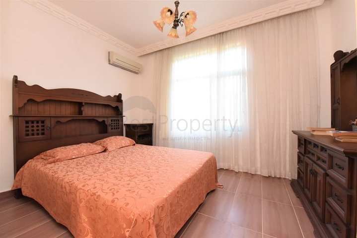 Меблированная вилла в шаговой доступности от моря