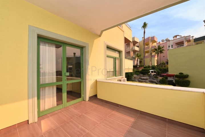 Меблированная вилла в шаговой доступности от моря