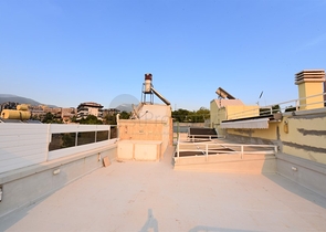 Меблированная вилла в шаговой доступности от моря