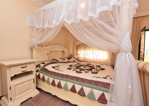 Меблированная вилла в шаговой доступности от моря