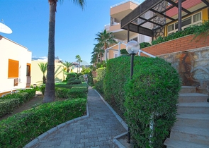 Меблированная вилла в шаговой доступности от моря