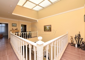 Меблированная вилла в шаговой доступности от моря