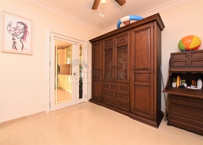 Меблированная вилла в шаговой доступности от моря