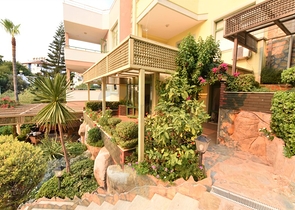 Меблированная вилла в шаговой доступности от моря