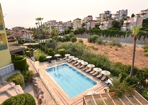 Меблированная вилла в шаговой доступности от моря