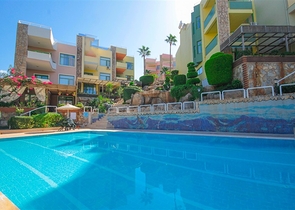 Меблированная вилла в шаговой доступности от моря