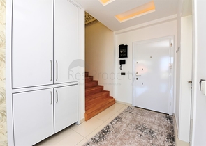 Пентхаус планировки 3+1 с видом на море