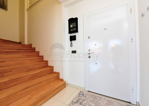 Пентхаус планировки 3+1 с видом на море