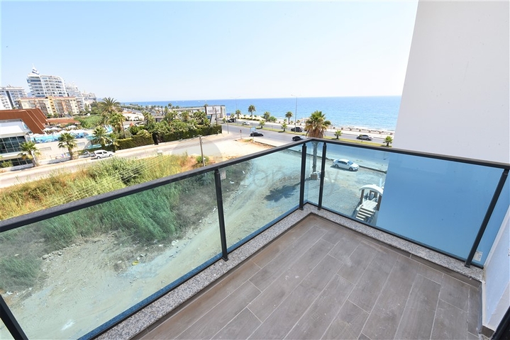 Двухкомнатная квартира с видом на море