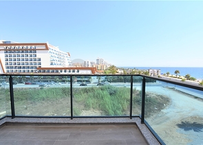 Двухкомнатная квартира с видом на море