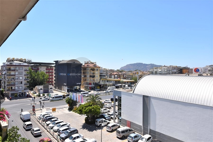 Меблированный пентхаус в районе Оба