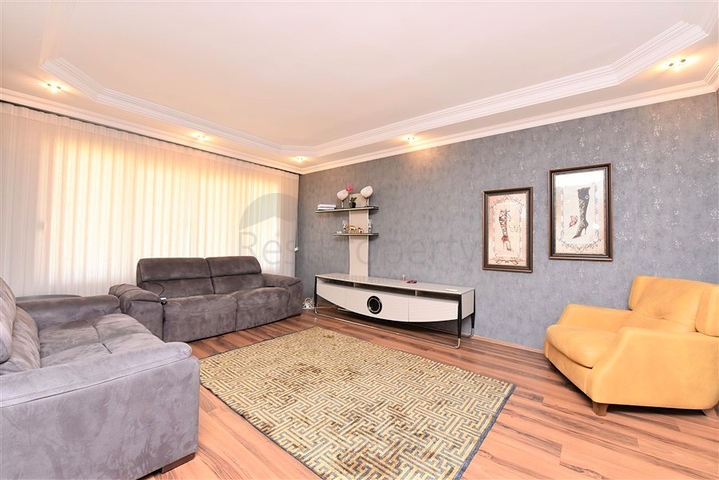 Меблированный пентхаус в районе Оба