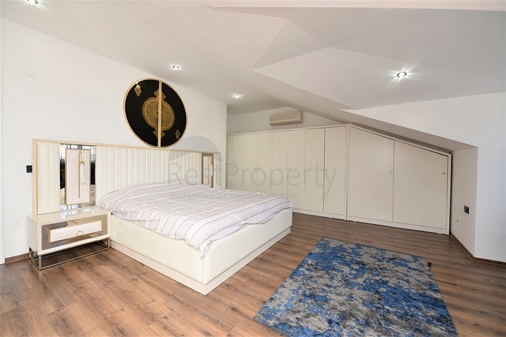 Меблированный пентхаус в районе Оба