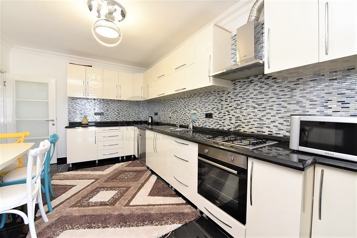 Меблированный пентхаус в районе Оба