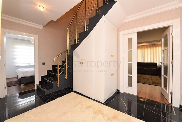 Меблированный пентхаус в районе Оба