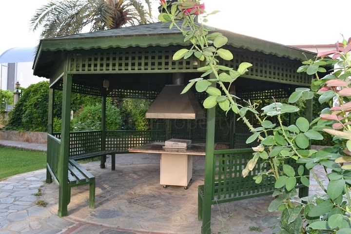 Меблированный пентхаус в районе Оба