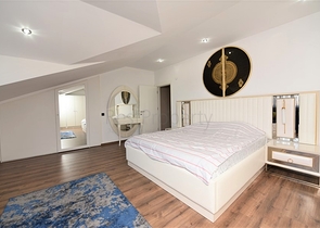 Меблированный пентхаус в районе Оба