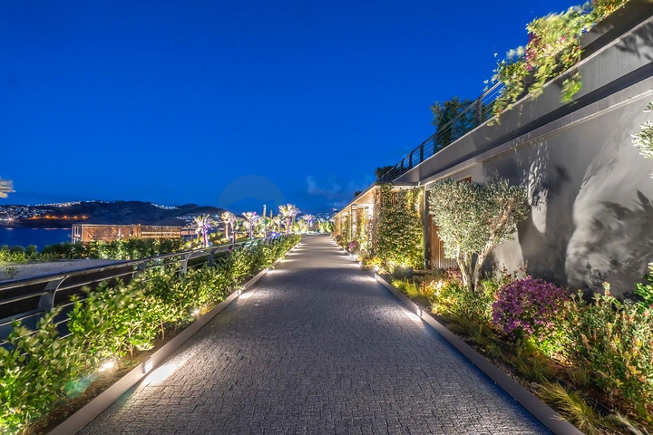 Элитный комплекс с отельной концепцией на первой береговой линии в районе Ялыкавак