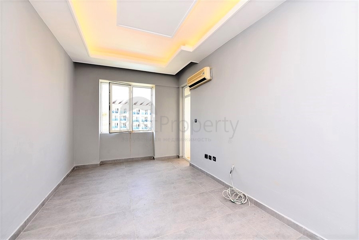 Трехкомнатная квартира в шаговой доступности от моря