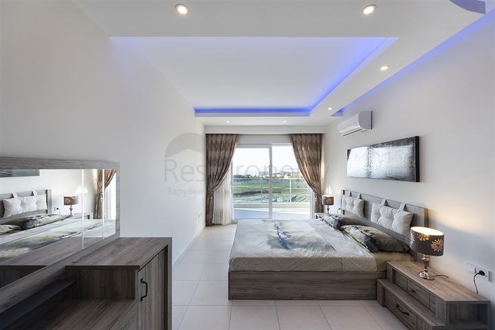 Меблированный пентхаус планировки 2+1 в Авсалларе