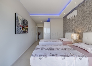 Меблированный пентхаус планировки 2+1 в Авсалларе