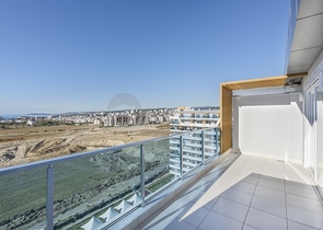 Меблированный пентхаус планировки 2+1 в Авсалларе