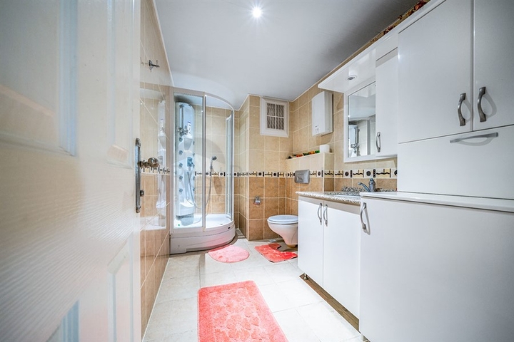 Меблированная квартира планировки 2+1 в Тосмуре