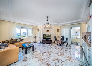 Меблированная квартира планировки 2+1 в Тосмуре