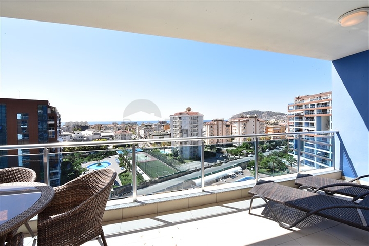 Двухкомнатная квартира с видом на море