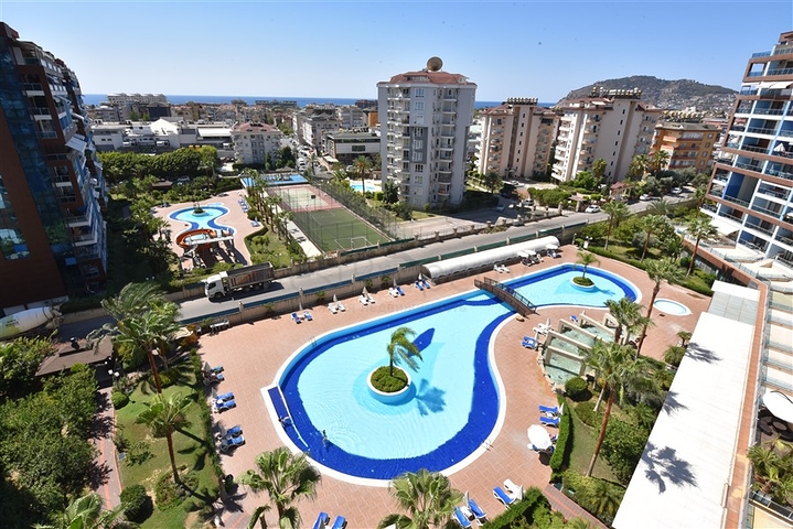 Двухкомнатная квартира с видом на море