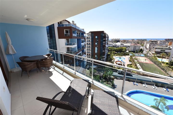 Двухкомнатная квартира с видом на море