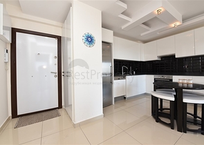 Двухкомнатная квартира с видом на море