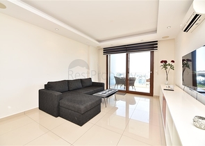 Двухкомнатная квартира с видом на море