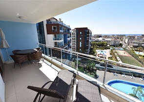 Двухкомнатная квартира с видом на море