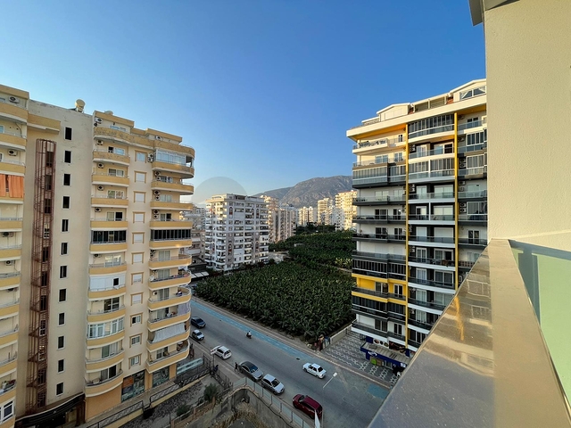 Трехкомнатная квартира в районе Махмутлар