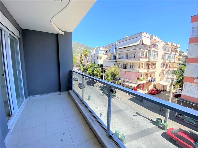 Двухкомнатная квартира в центре Алании