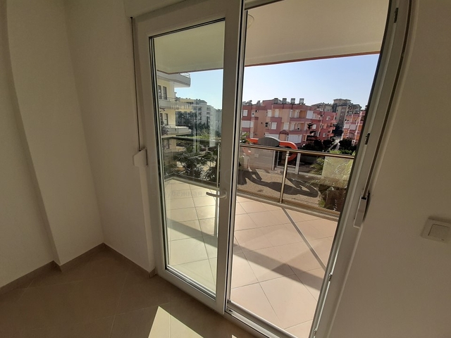 Трехкомнатная квартира с мебелью в Авсалларе