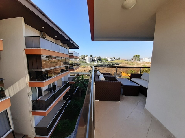 Трехкомнатная квартира с мебелью в Авсалларе