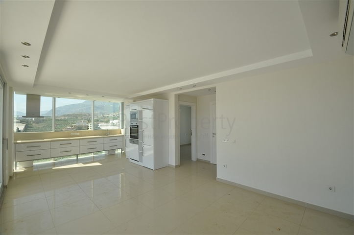 Трехкомнатная квартира в районе Каргыджак