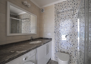 Трехкомнатная квартира в районе Каргыджак