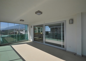 Трехкомнатная квартира в районе Каргыджак