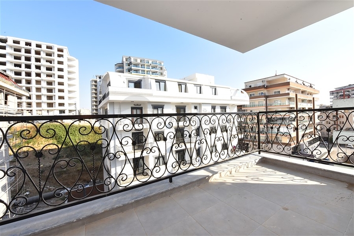 Трёхкомнатный пентхаус в районе Махмутлар