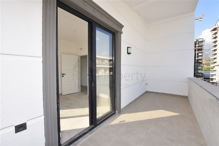 Трёхкомнатный пентхаус в районе Махмутлар