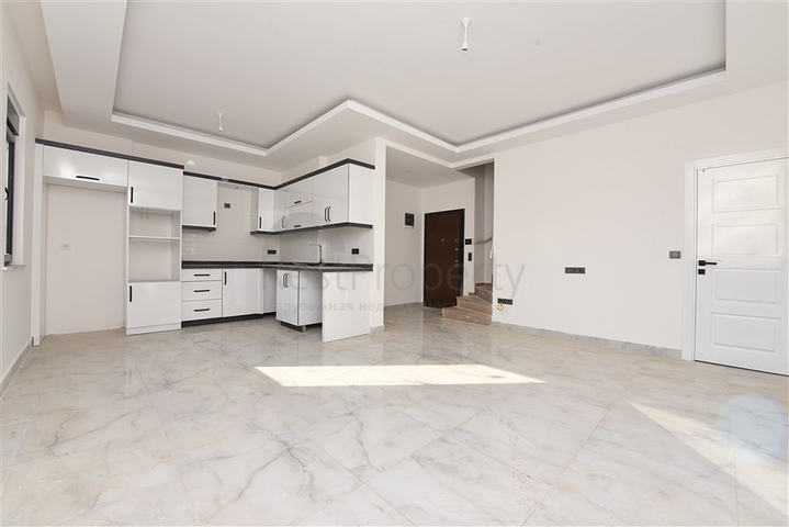 Трёхкомнатный пентхаус в районе Махмутлар