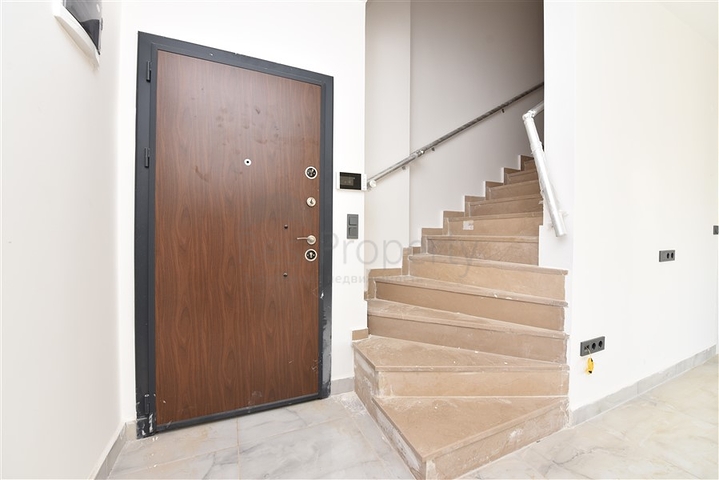 Трёхкомнатный пентхаус в районе Махмутлар