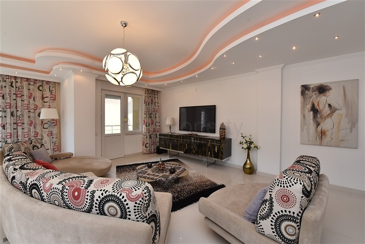 Пентхаус 4+1 в центре Аланьи