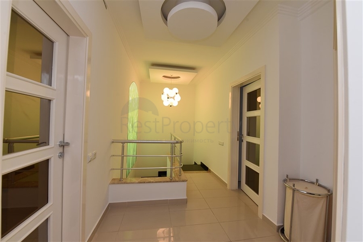 Пентхаус 4+1 в центре Аланьи