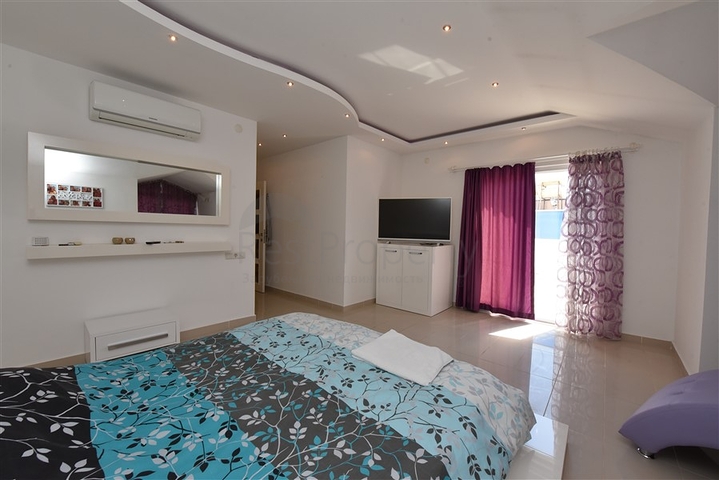 Пентхаус 4+1 в центре Аланьи