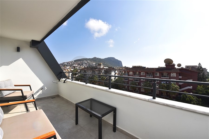 Пентхаус 2+1 на аренду в районе пляжа Клеопатры